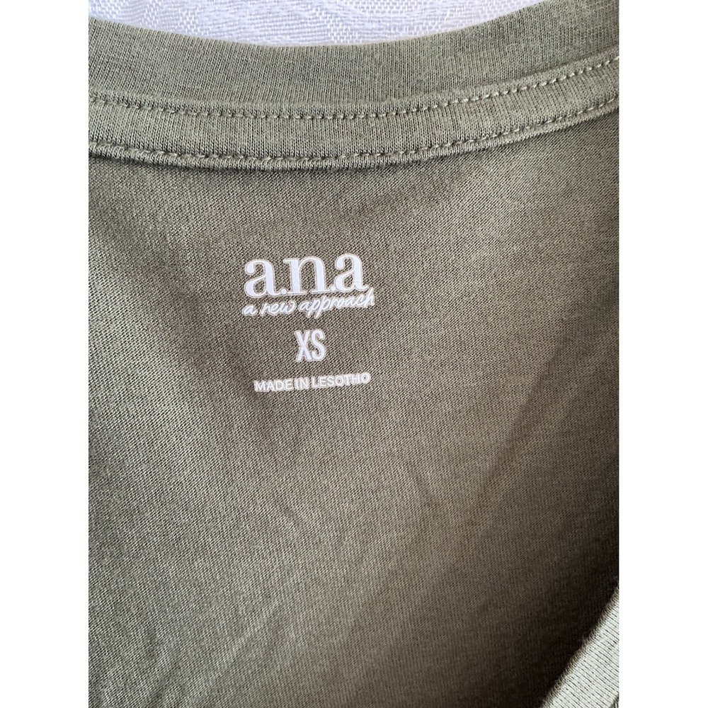 Hollister a.n.a Outfit Women 4R/XS Olive Green Excellent Cargo Pants Tee Set - Picture 4 of 8
